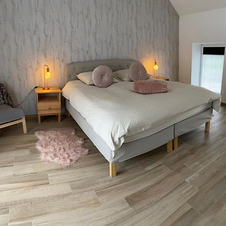 Le 701 Apartment Theux Ngoại thất bức ảnh